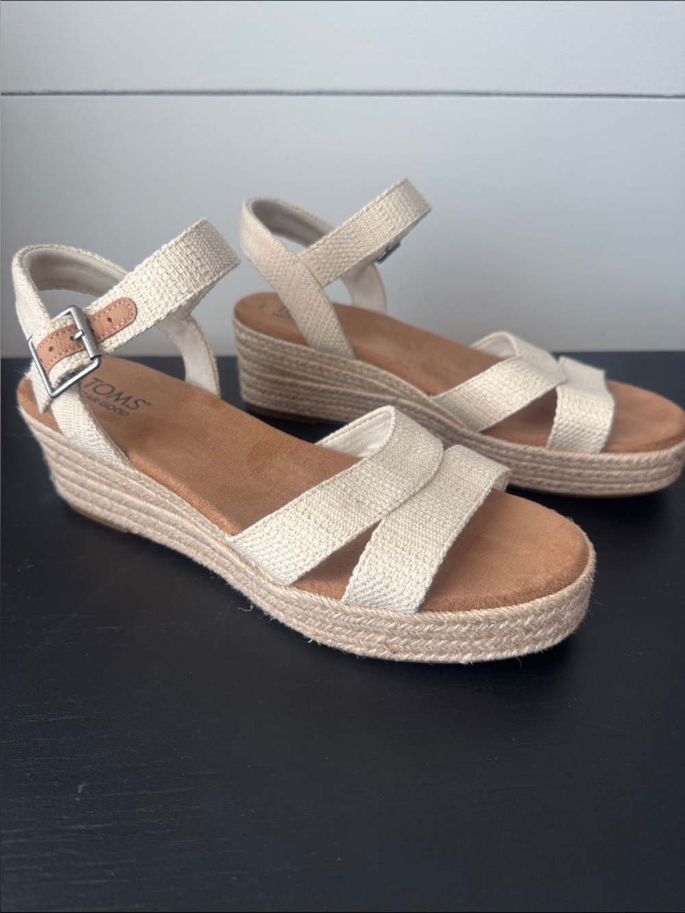 Toms Audrey Wedge Sandals in Natural Size 9